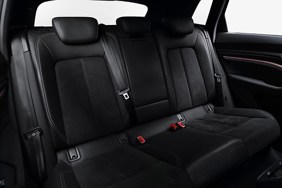Audi e-tron 15 of 30