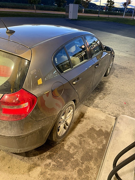 BMW 116d 4 of 6