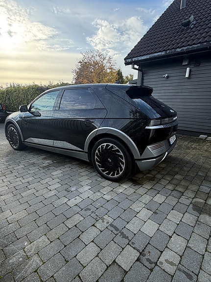 Hyundai Ioniq 5 2 of 29