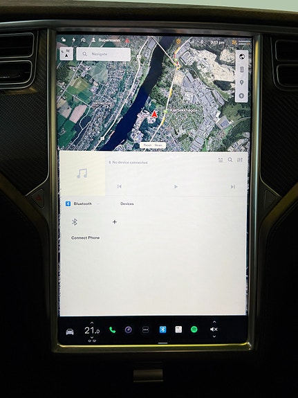Tesla Model X 24 of 30