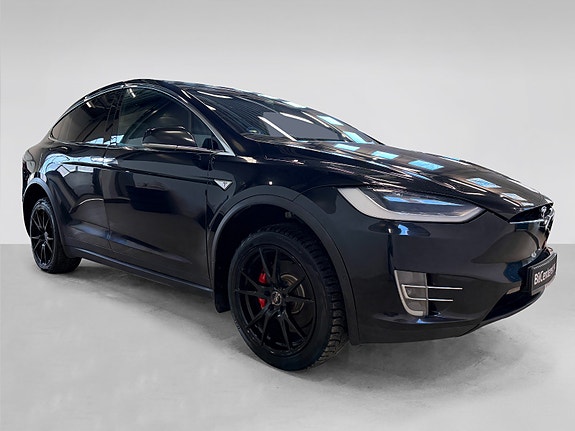 Tesla Model X 4 of 30