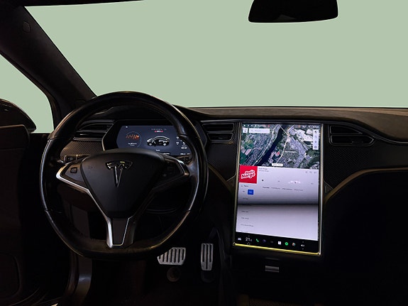 Tesla Model X 20 of 30