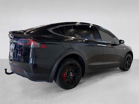Tesla Model X 5 of 30