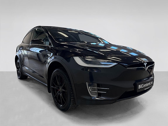 Tesla Model X 3 of 30
