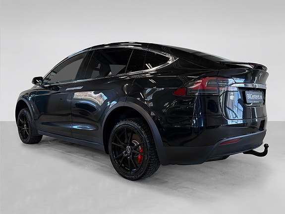 Tesla Model X 9 of 30
