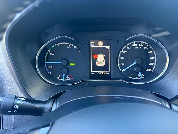 Toyota Yaris 11 of 16
