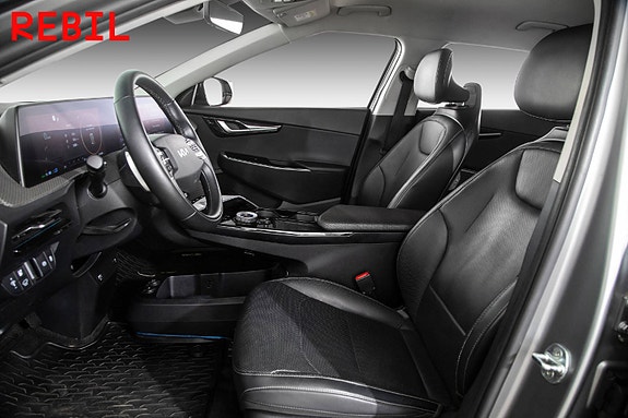 Kia EV6 8 of 29