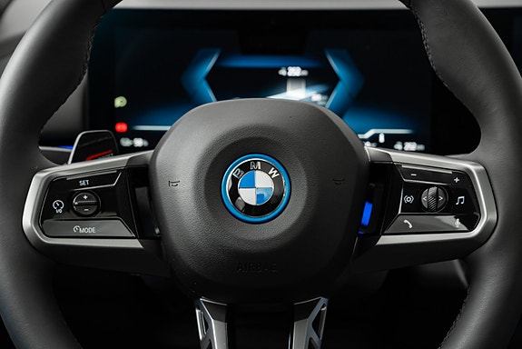 BMW i5 28 of 30