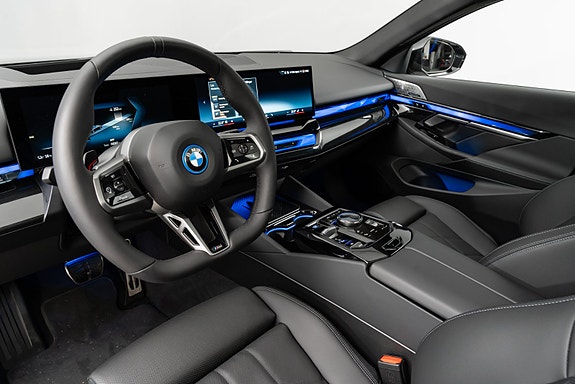 BMW i5 13 of 30