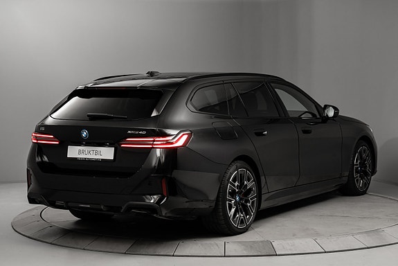BMW i5 5 of 30