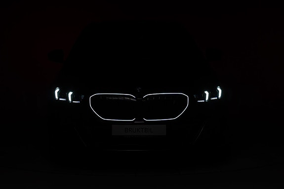 BMW i5 2 of 30