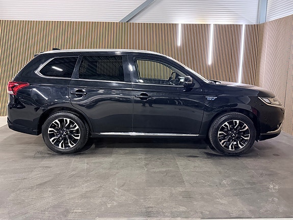 Mitsubishi Outlander 9 of 30