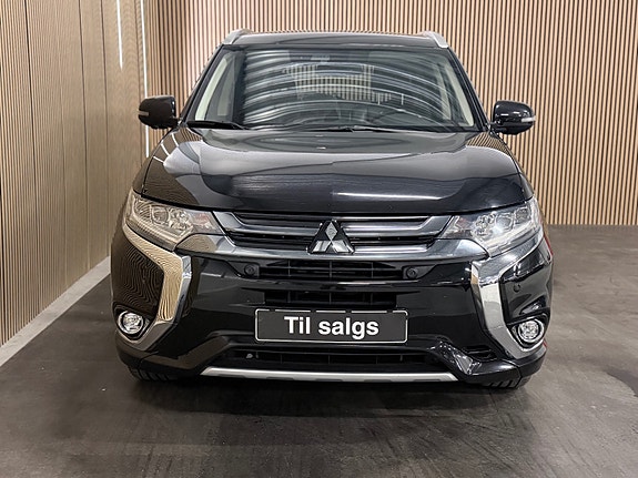 Mitsubishi Outlander 2 of 30