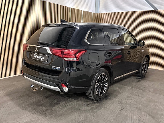 Mitsubishi Outlander 13 of 30