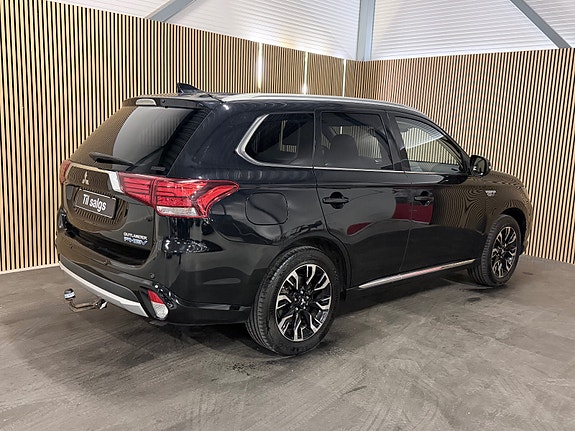 Mitsubishi Outlander 12 of 30