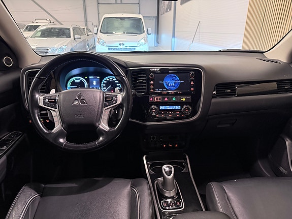 Mitsubishi Outlander 20 of 30