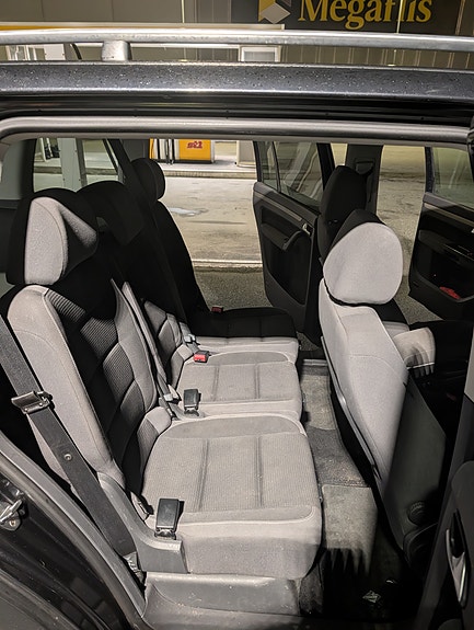 Volkswagen Touran 7 of 8