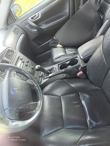 Volvo V70 8 of 9