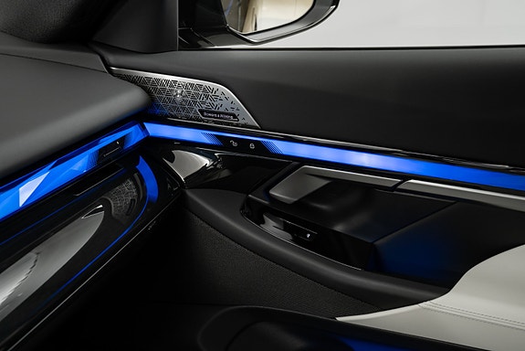BMW i5 15 of 30