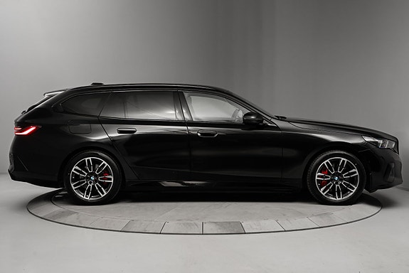 BMW i5 6 of 30