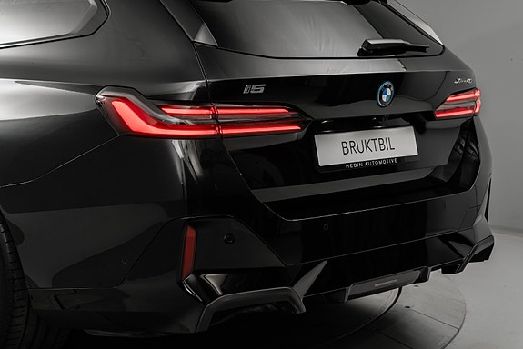 BMW i5 9 of 30