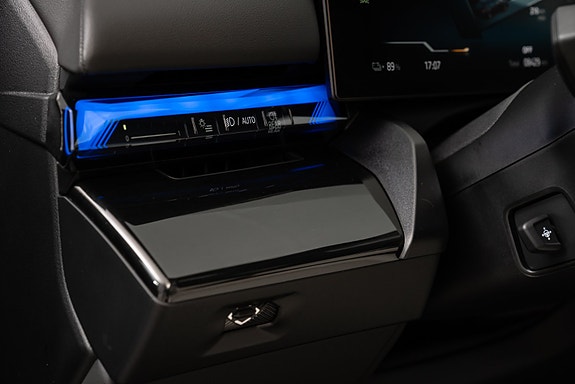 BMW i5 22 of 30