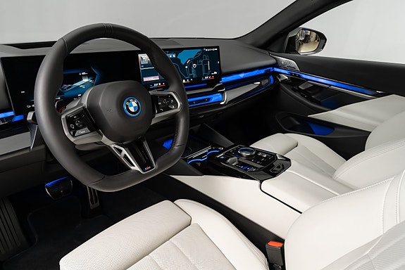 BMW i5 14 of 30