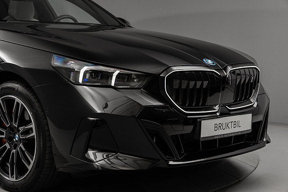 BMW i5 11 of 30