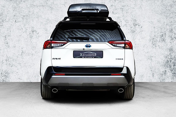Toyota RAV4 5 of 24