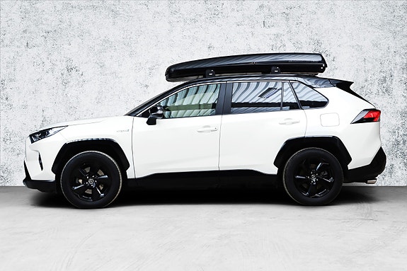 Toyota RAV4 9 of 24