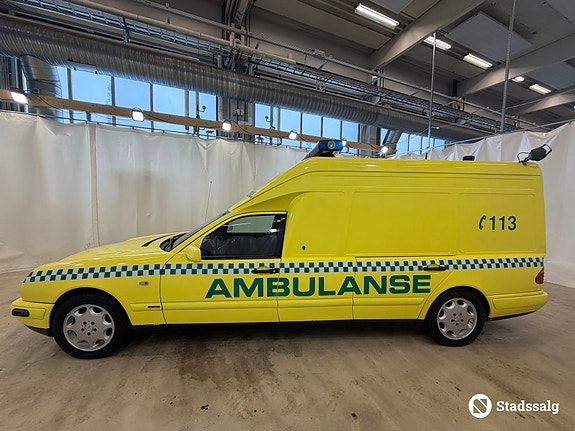 Mercedes-Benz - 4 of 10
