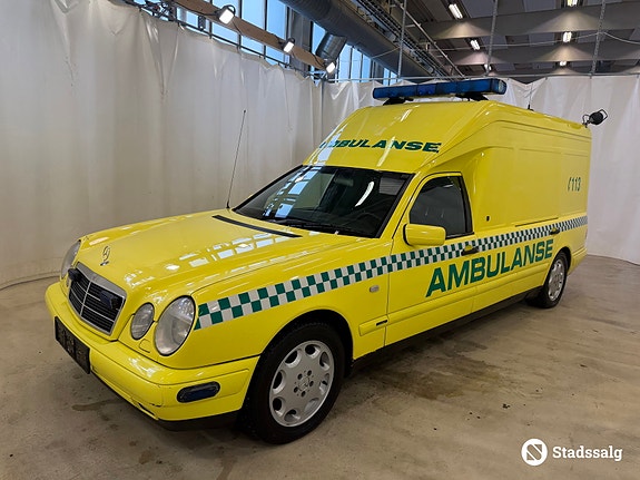Mercedes-Benz - 3 of 10