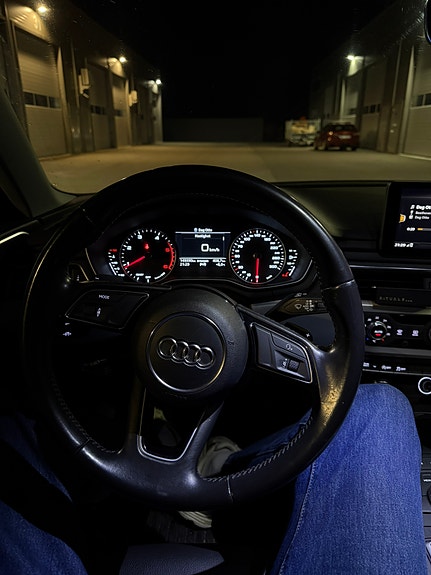Audi A4 10 of 17