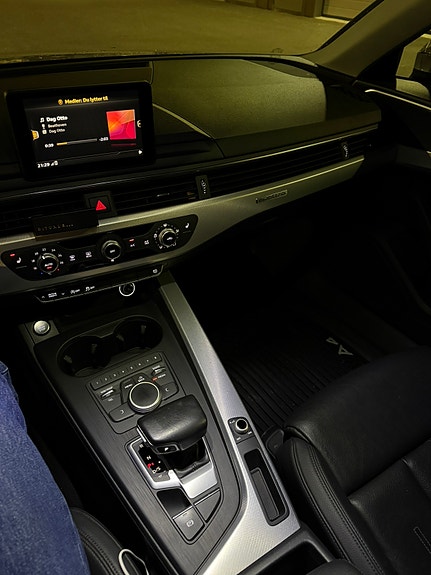 Audi A4 12 of 17