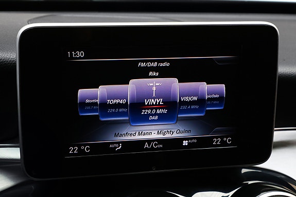 Mercedes-Benz C350 e 24 of 25