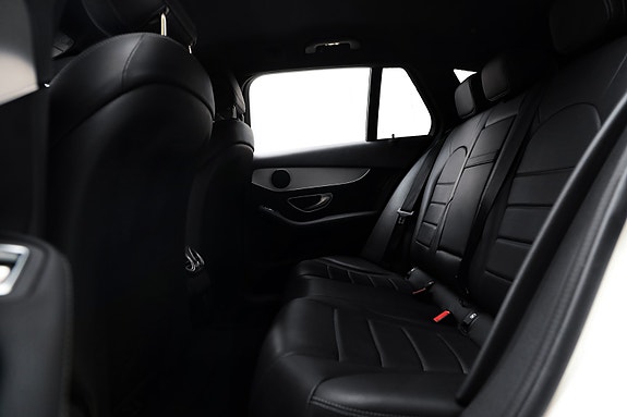 Mercedes-Benz C350 e 13 of 25