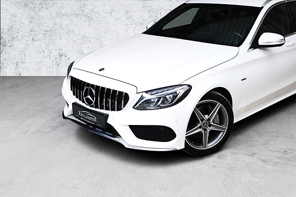 Mercedes-Benz C350 e 4 of 25