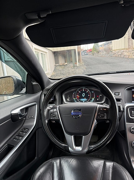 Volvo V60 13 of 28