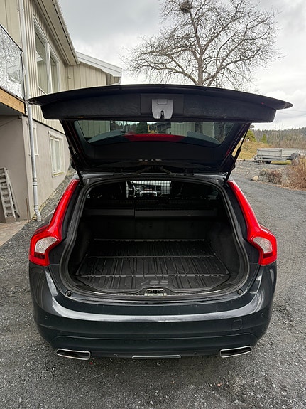 Volvo V60 24 of 28