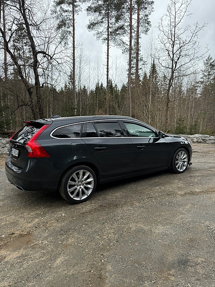 Volvo V60 6 of 28