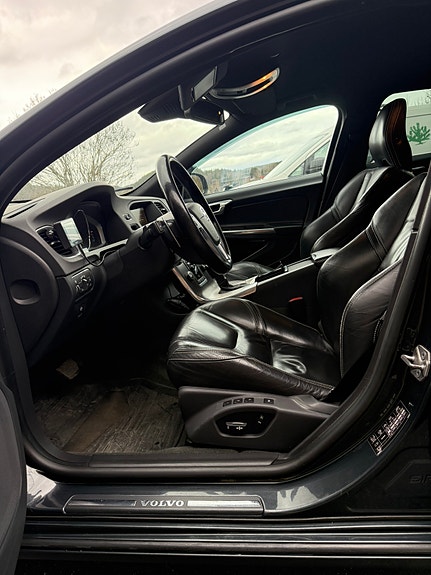 Volvo V60 27 of 28