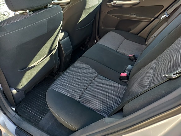 Toyota Auris 6 of 9