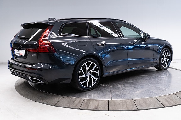 Volvo V60 11 of 30