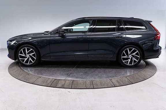 Volvo V60 2 of 30