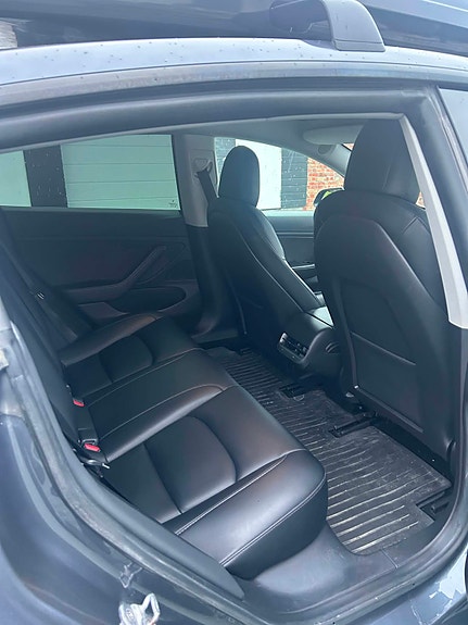 Tesla Model 3 12 of 18