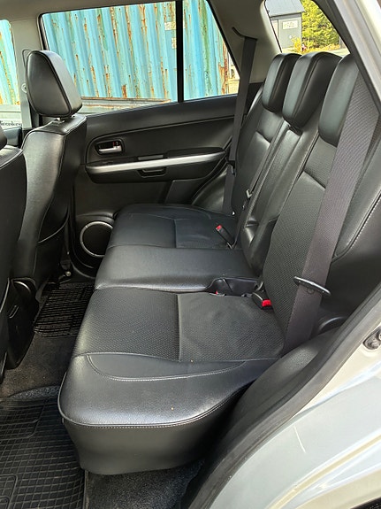 Suzuki Grand Vitara 9 of 14