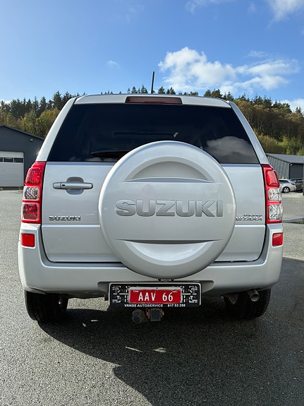 Suzuki Grand Vitara 6 of 14