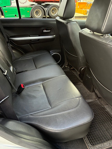 Suzuki Grand Vitara 11 of 14