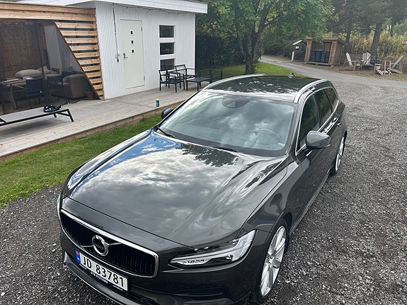Volvo V90 2 of 30