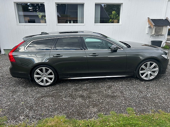 Volvo V90 8 of 30